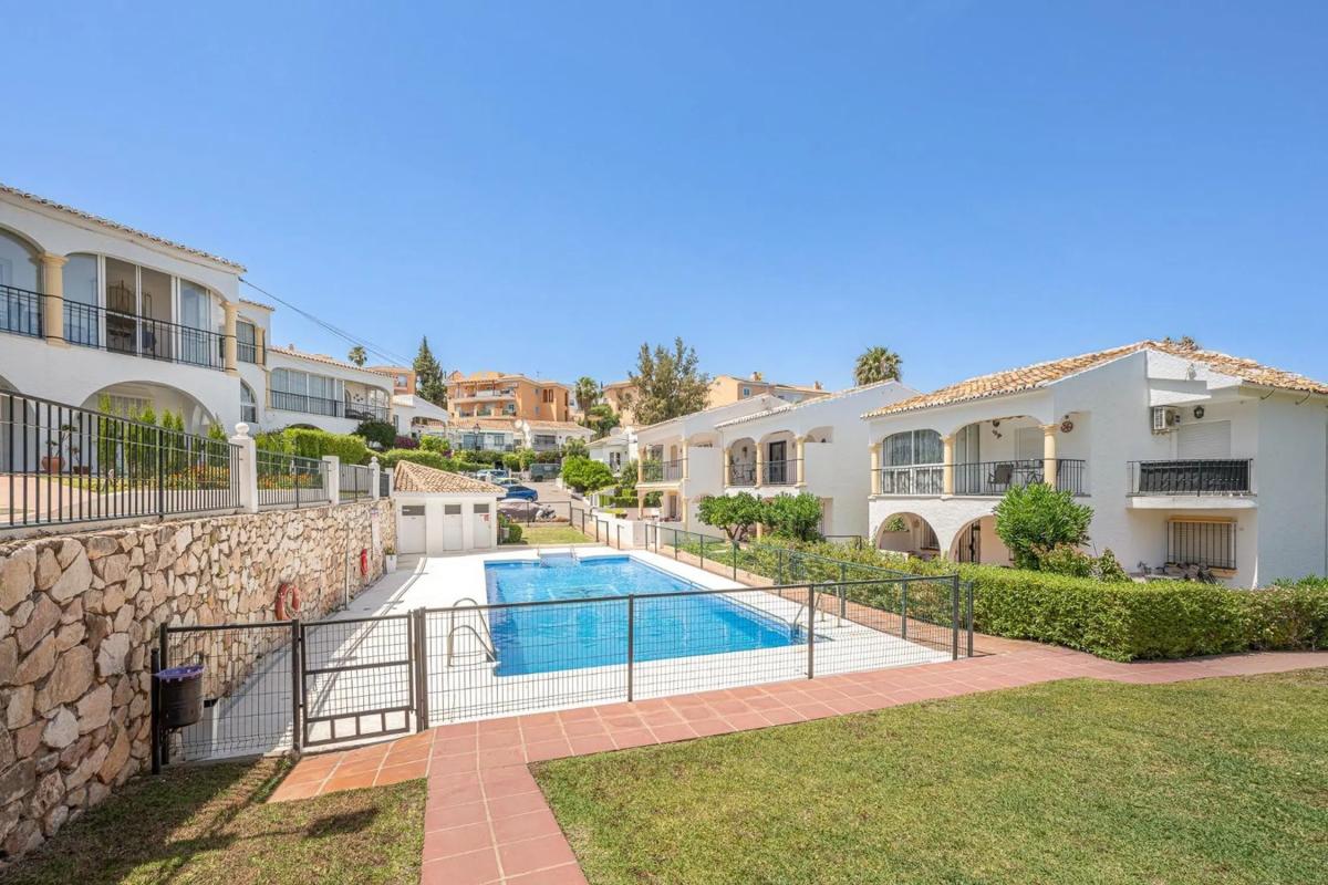 Sprzedaż mieszkania w Calle los Hinojos, Fuengirola
photo 1