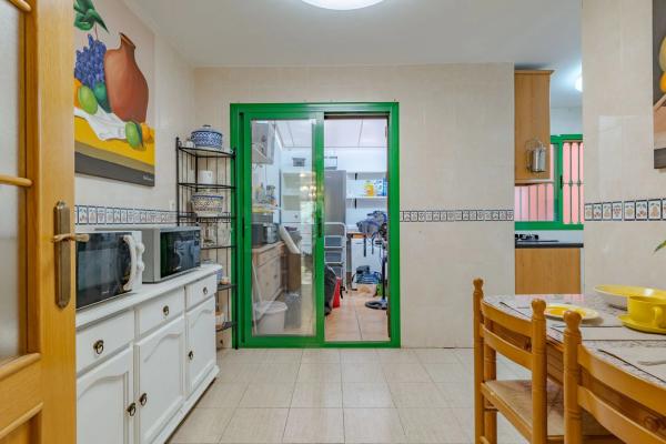 Piso en venta en CL MIRLOS LOS, 1, Fuengirola
thumbnail 1