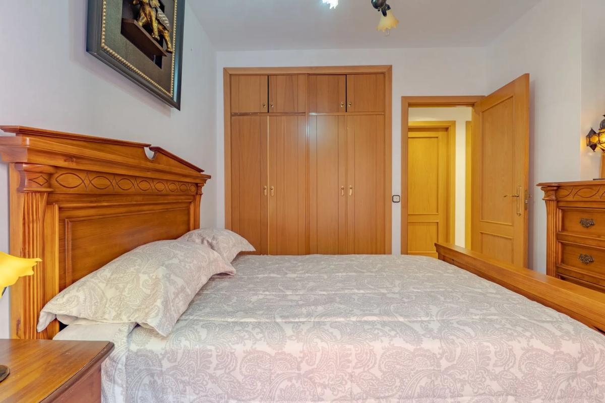 Sale of apartment in CL MIRLOS LOS, 1, Fuengirola
 photo 3