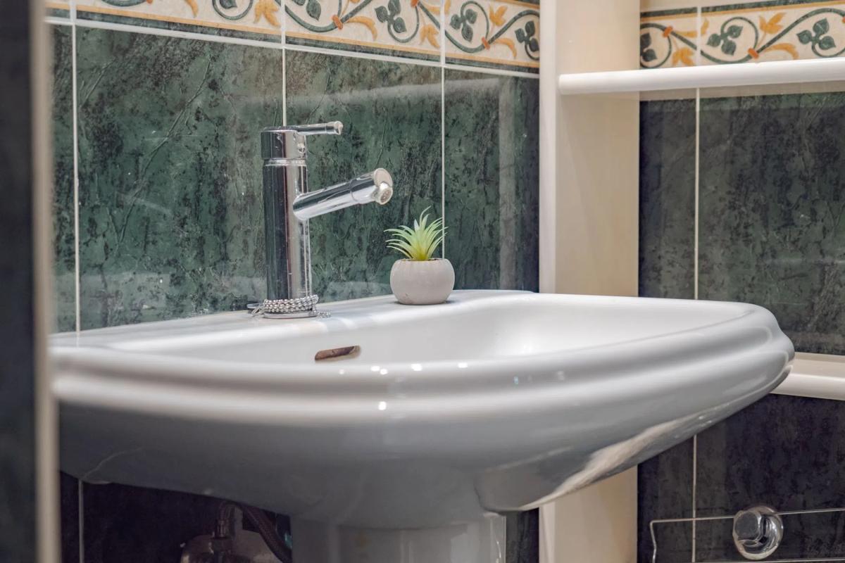 Sale of apartment in CL MIRLOS LOS, 1, Fuengirola
 photo 5