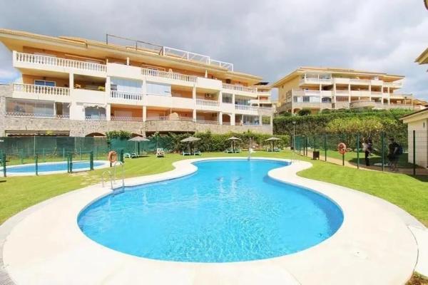 Квартира на продажу на Las Gaviotas, Фуэнхирола photo 1