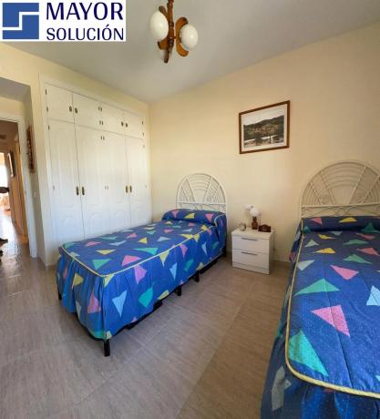 Piso en venta en Calle Reina Sofía, Fuengirola
photo 1