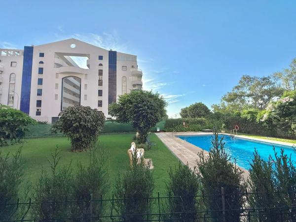 Piso en venta en Calle Alberto Morgenstern, Fuengirola
 photo 1
