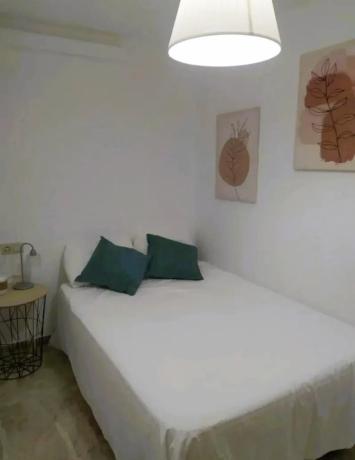 Apartment for sale in  Zona Puerto Deportivo, Fuengirola photo 4