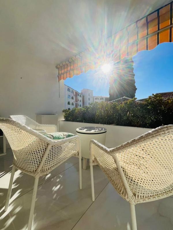 Sprzedaż mieszkania w Avenida los Pacos, 66, Fuengirola
photo 2
