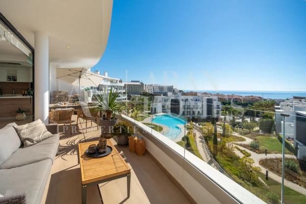 Piso en venta en AV 8 DE MARZO, Fuengirola
 photo 2