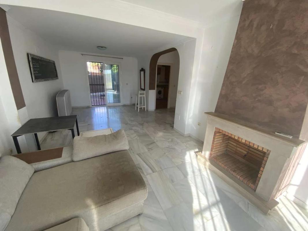 Sale of townhouse in Calle los Chopos, 2 , Fuengirola photo 1