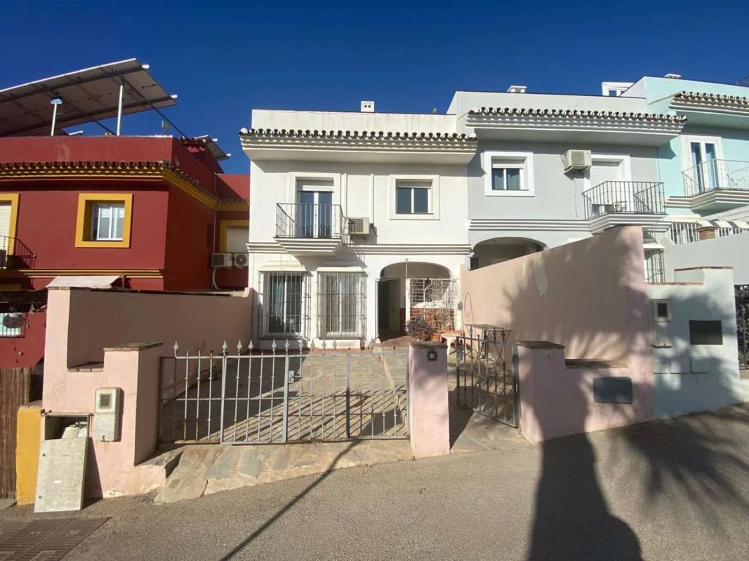Sale of townhouse in Calle los Chopos, 2 , Fuengirola photo 5