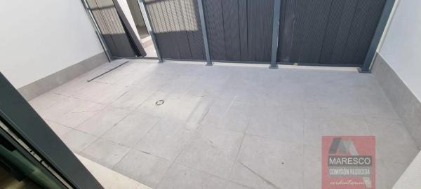 Piso en venta en Calle Alcalá Galiano, Fuengirola
 photo 1