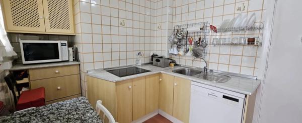 Apartment for sale in Calle Martínez Catena, Fuengirola photo 1