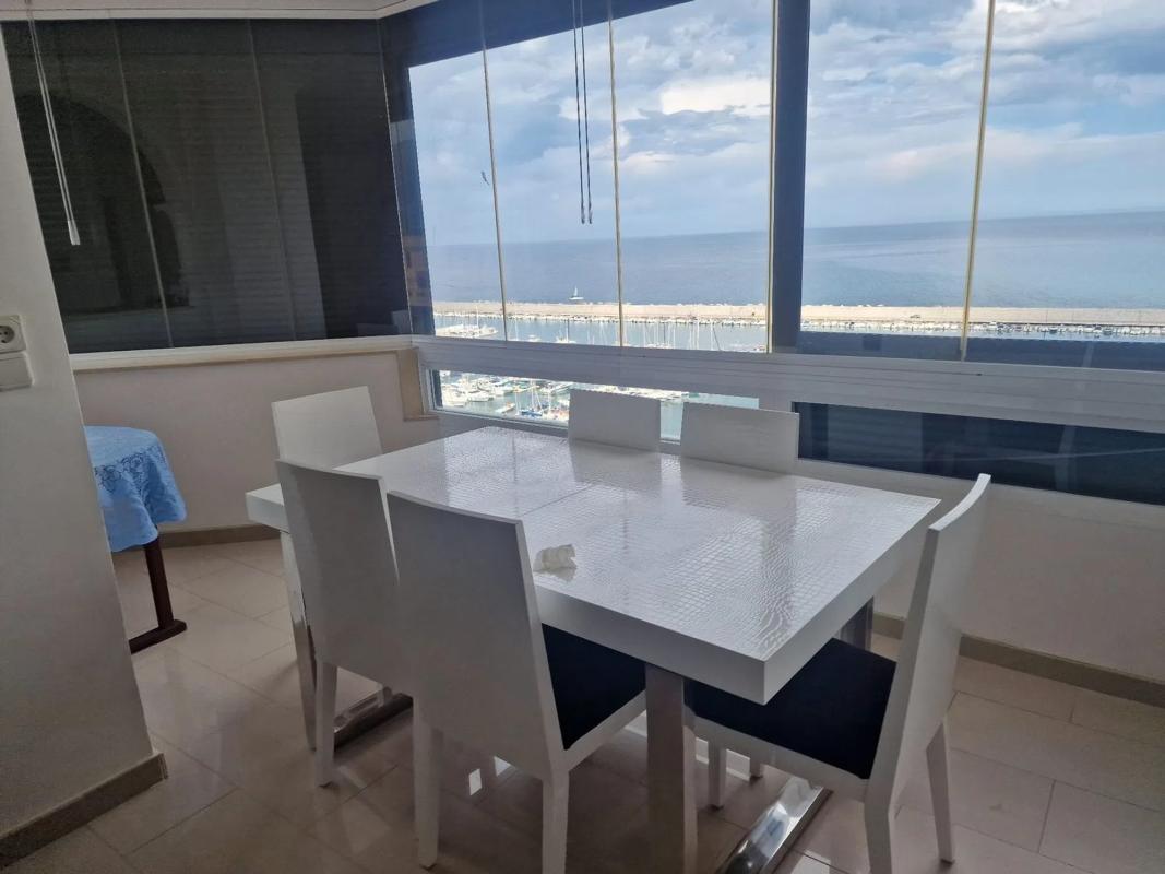 Sale of apartment in Paseo Marítimo Rey de España, 35, Fuengirola
photo 1