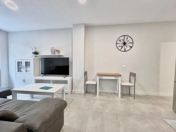 Apartment for sale in  Calle Palangreros, Fuengirola photo 4