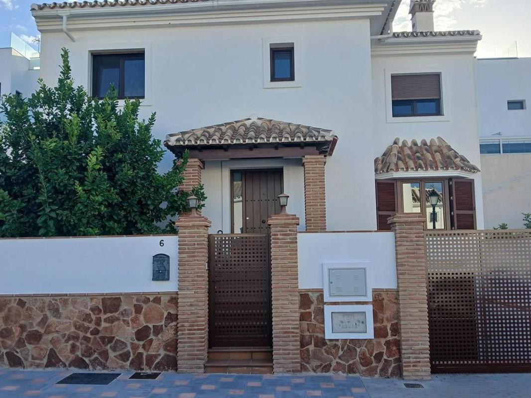 Venta de chalet independiente en Los Pacos, Málaga, Spain, Fuengirola
 photo 3
