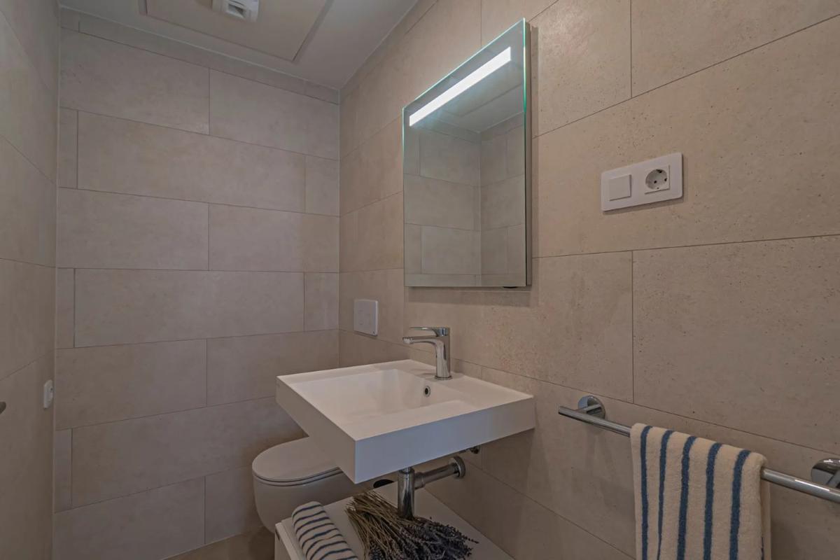 Sale of apartment in Zona Puerto Deportivo, Fuengirola
photo 2