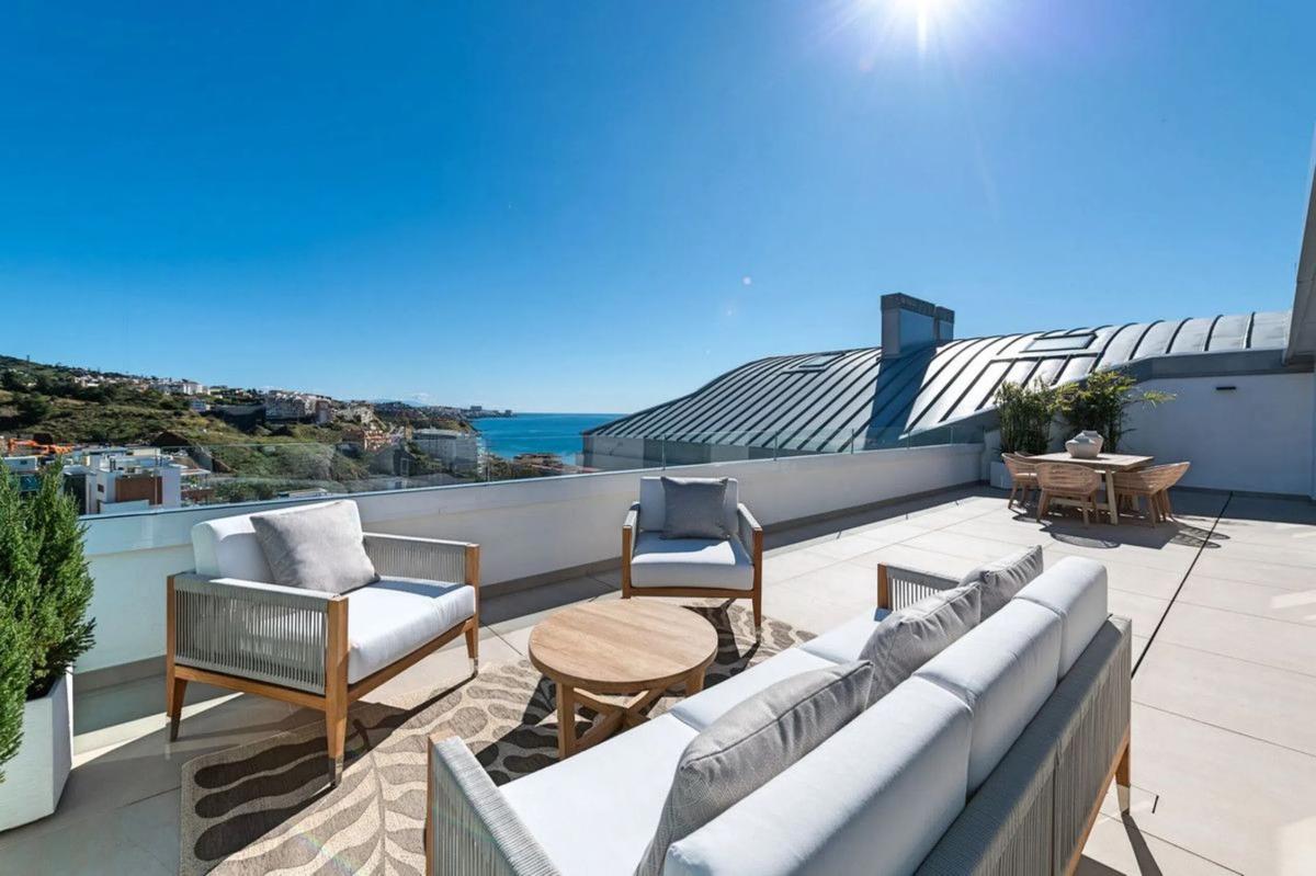 Penthouse sale in Calle Begoña, 3, Fuengirola photo 1
