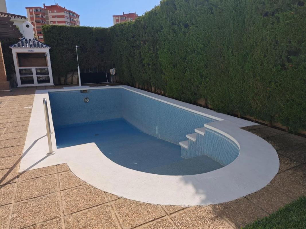 Sprzedaż niezależnego domku jednorodzinnego w Calle Agua, Fuengirola photo 2