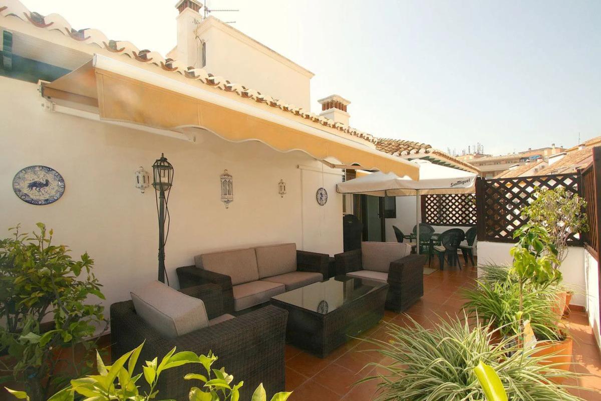 Venta de ático en Calle Maestra Ángeles Aspiazu, 27, Fuengirola photo 1