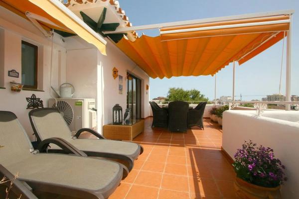 Ático en venta en  Calle Maestra Ángeles Aspiazu, 27, Fuengirola photo 4