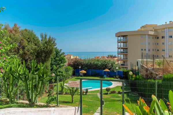 Piso en venta en Calle Nogal, 2, Fuengirola
photo 1