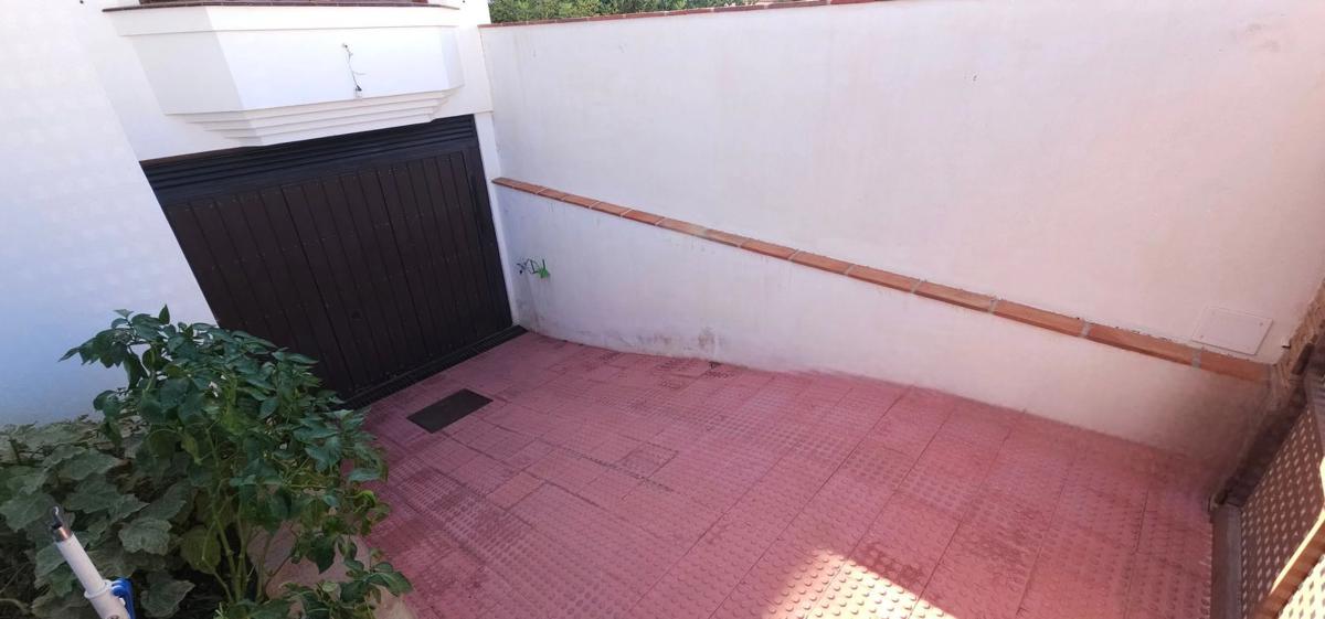 Venta de chalet adosado en Los Pacos , Fuengirola photo 5