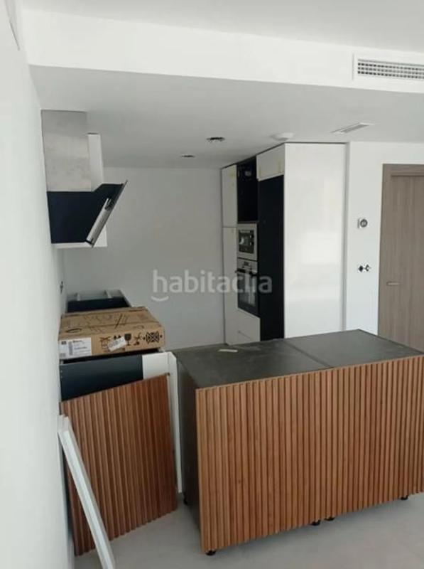 Venta de chalet adosado en  Calle Brezos , Fuengirola photo 4