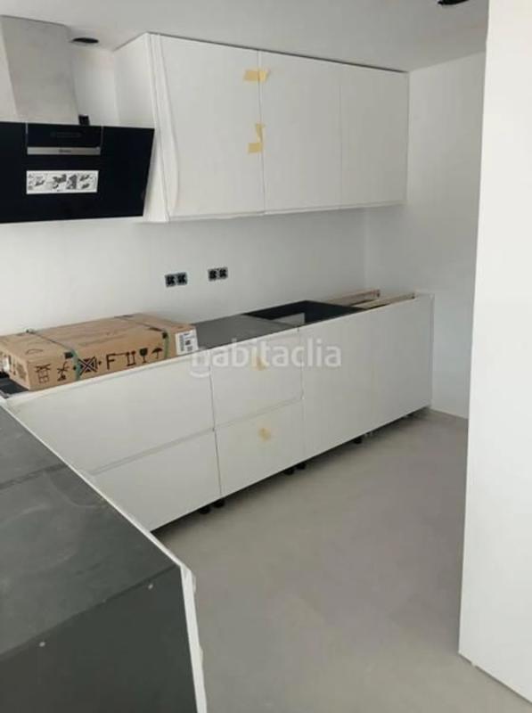 Venta de chalet adosado en  Calle Brezos , Fuengirola photo 5