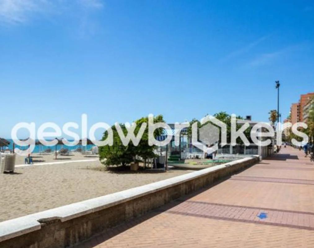 Venta de piso en CL VIRGEN DEL ROCIO, 4, Fuengirola
photo 1