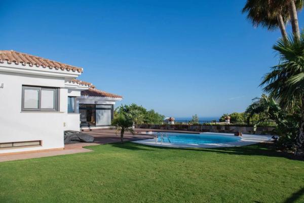 Chalet wolnostojący na sprzedaż w El Higuerón, Fuengirola thumbnail 2