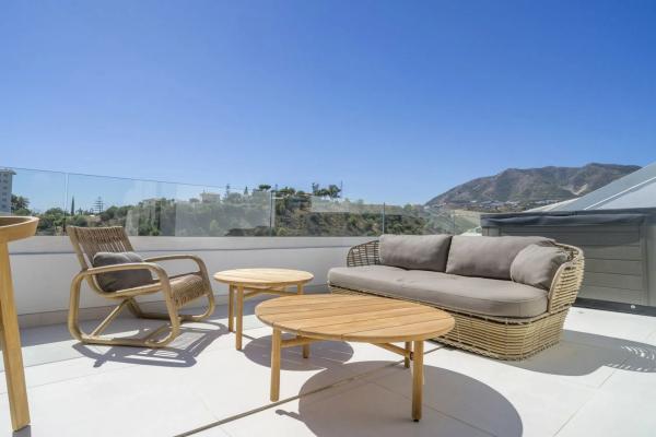 Penthouse for sale at Calle Paula, Fuengirola photo 1