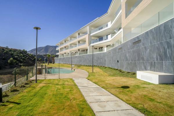 Penthouse for sale at Calle Alicia, Fuengirola photo 1