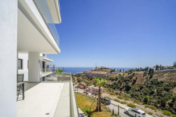 Piso en venta en Calle Alicia, Fuengirola
 photo 4