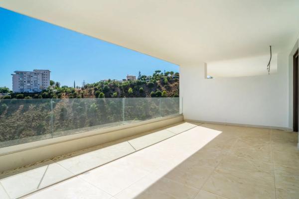 Piso en venta en Calle Alicia, Fuengirola
 photo 4