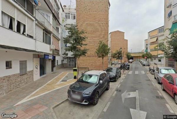 Piso en venta en Calle Miguel Bueno, Fuengirola
thumbnail 1