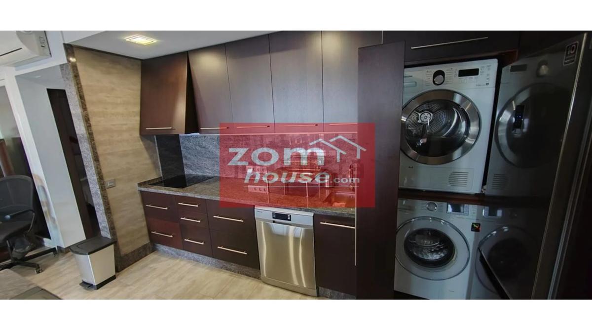 Sale of apartment in Paseo Marítimo Rey de España, Fuengirola
 photo 2