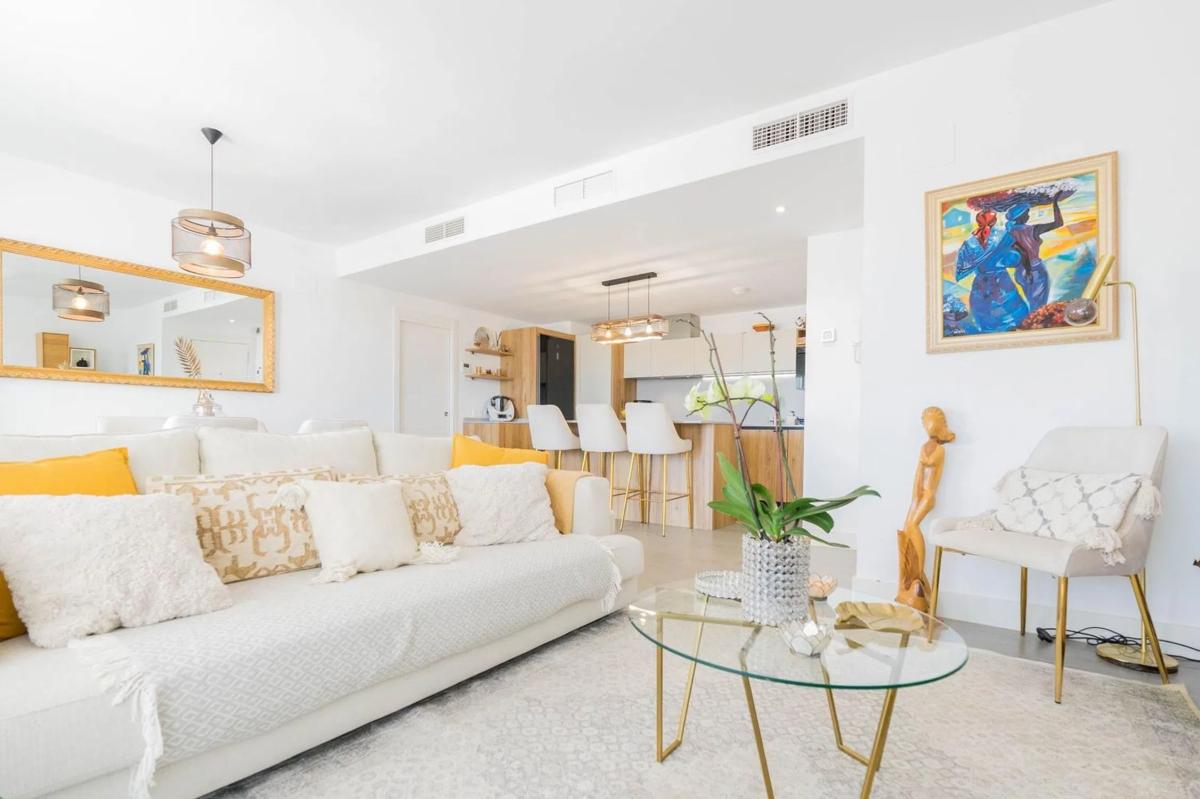 Venta de piso en Zona Sohail, Fuengirola
 photo 2