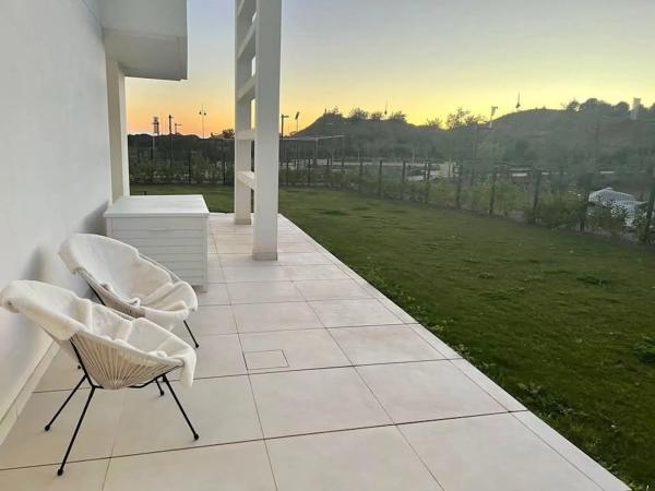 Piso en venta en Avenida 8 de Marzo, 12, Fuengirola
thumbnail 1