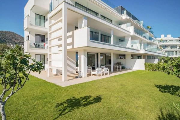 Piso en venta en Avenida 8 de Marzo, 12, Fuengirola
 photo 4