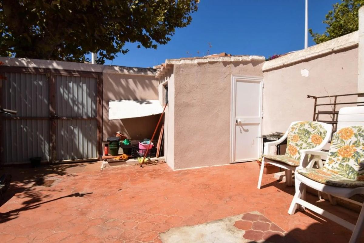 Venta de chalet adosado en Calle Geraneos, 1 , Fuengirola photo 5