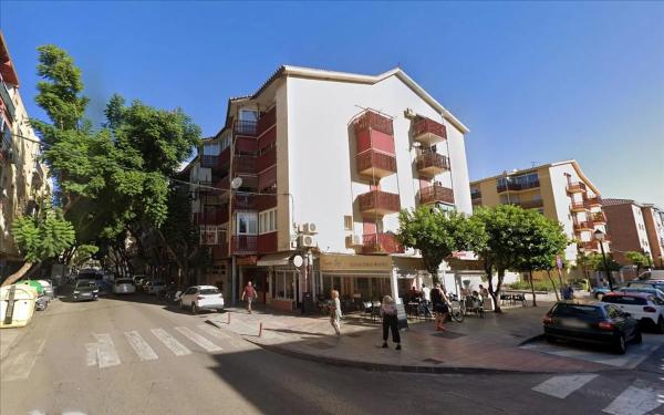 Piso en venta en Avenida de Mijas, Fuengirola
 photo 3