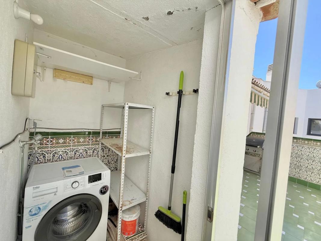Venta de ático en CL MARBELLA, Fuengirola photo 3