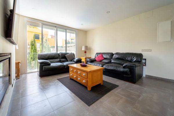 Chalet wolnostojący na sprzedaż w Calle las Palmas, Fuengirola photo 1