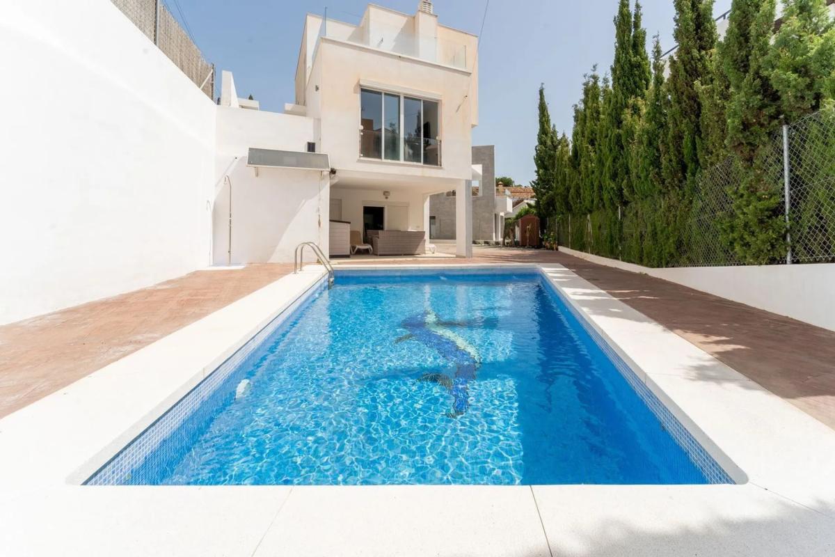 Venta de chalet independiente en Calle las Palmas, Fuengirola
 photo 3