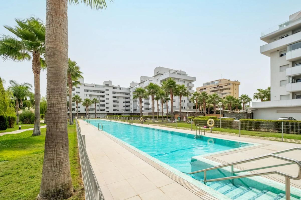 Sale of apartment in Calle Alberto Morgenstern, Fuengirola
photo 4
