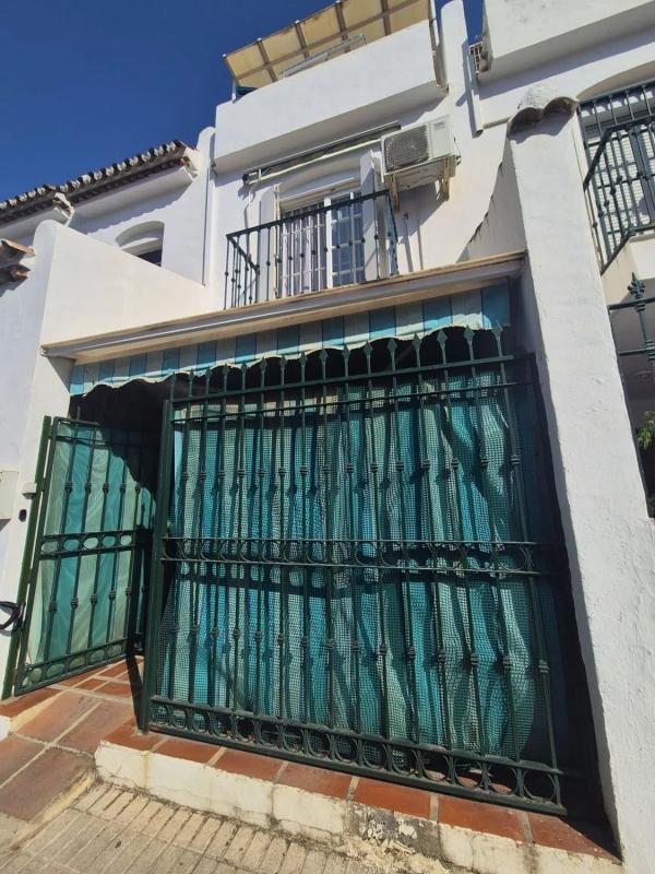 Sprzedaż szeregowego domku w  Los Boliches , Fuengirola photo 2