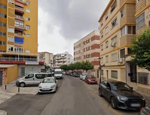 Piso en venta en Calle Sevilla, Fuengirola
 photo