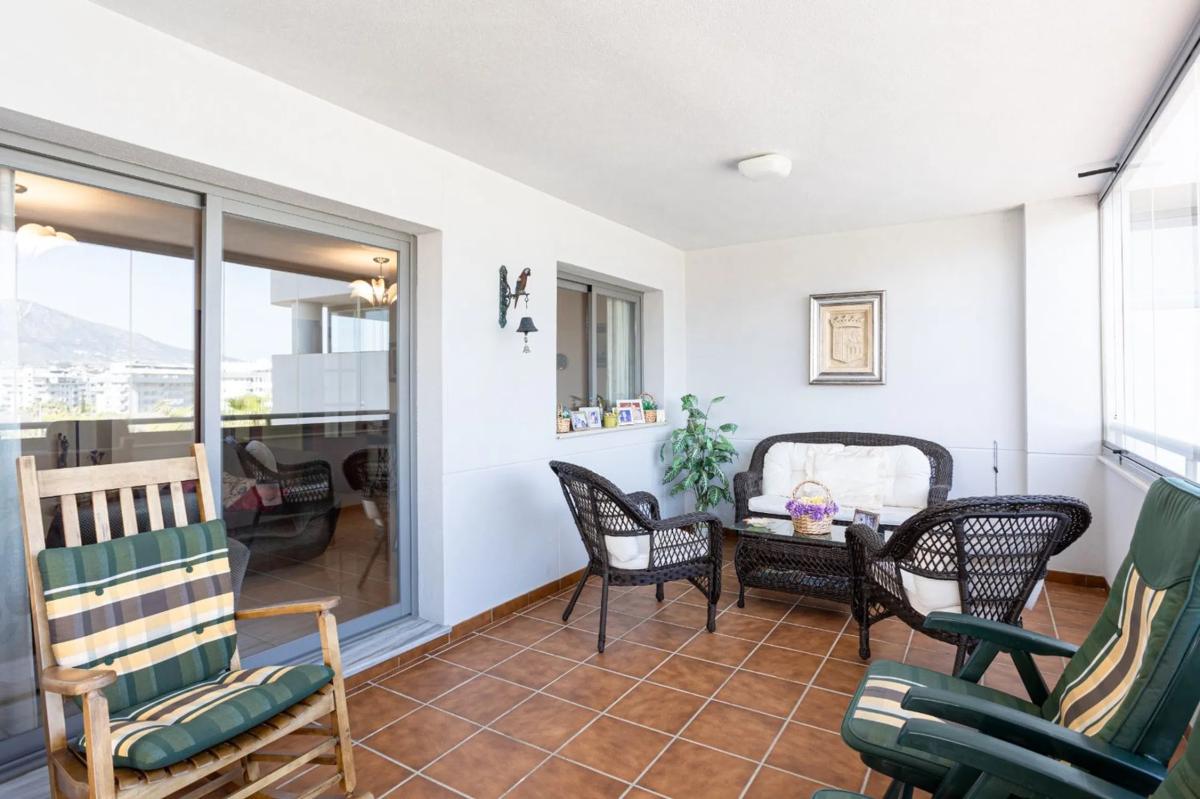 Venta de piso en Avenida de la Encarnación, Fuengirola
photo 1