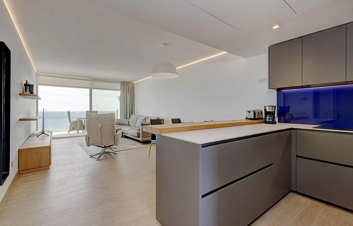 Sale of apartment in CL ALBA, Fuengirola
 photo 2