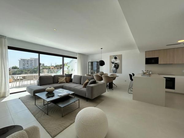 Penthouse for sale at Calle Canarios, 61 P, Fuengirola thumbnail 2