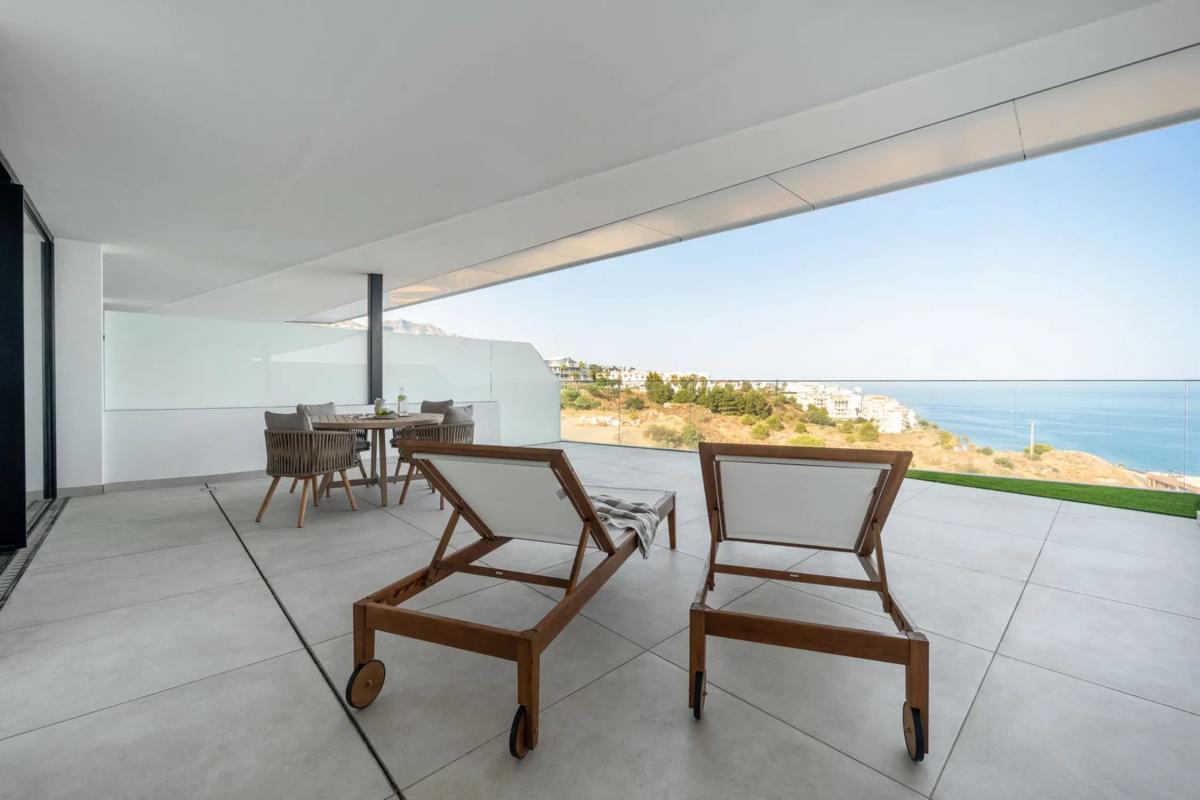 Sale of apartment in Calle Alba, Fuengirola
 photo 2