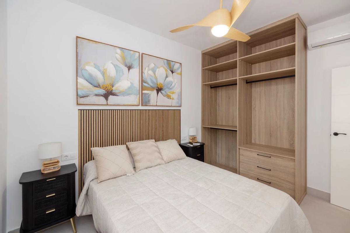 Venta de piso en Calle las Tortolas, Fuengirola
photo 1